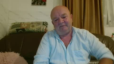 fullballs6 online show from November 2025 03:07:01 AM