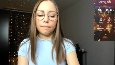 Snapshot of fun__nd__bun chatting on October 2025 01:47:02 AM fun__nd__bun online show from October 2025 01:47:02 AM