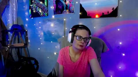 Snapshot of funafterdark13 chatting on February 2025 09:21:02 AM Princess Nellie Captain Simon online show from February 2025 09:21:02 AM