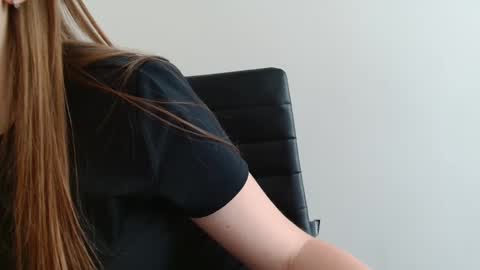 Emma online show from May 2026 07:57:01 AM