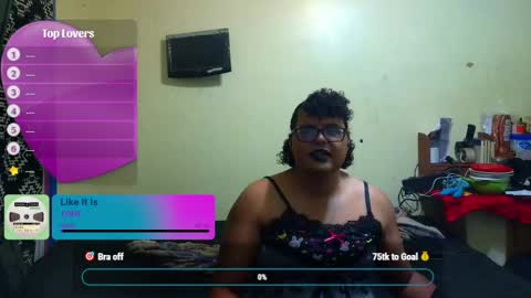 Snapshot of funer54532 chatting on October 2025 09:15:01 AM Eli online show from October 2025 09:15:01 AM