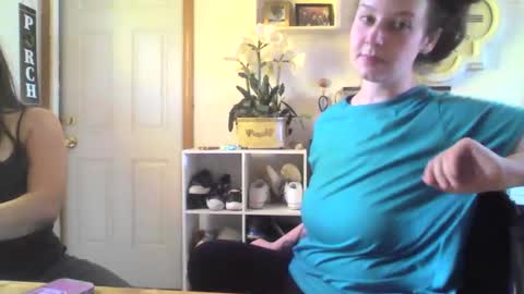 Snapshot of funflirt97 chatting on September 2025 02:51:01 PM Linnys Palace online show from September 2025 02:51:01 PM