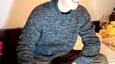 Italian men online show from December 2025 09:46:02 AM