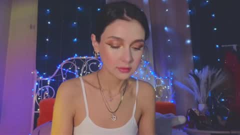 Tiffany online show from February 2025 10:07:02 PM