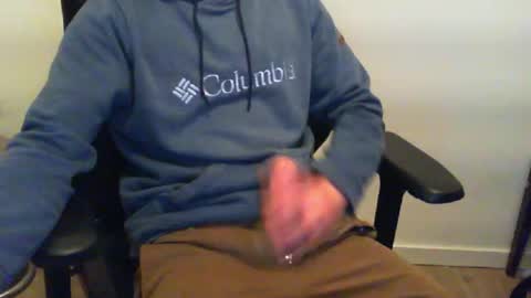 Snapshot of funnyeucouple chatting on May 2026 12:04:01 AM YWhiteNiceMan online show from May 2026 12:04:01 AM