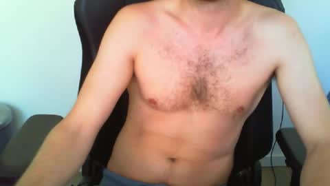 Snapshot of funnyeucouple chatting on May 2026 10:01:02 AM YWhiteNiceMan online show from May 2026 10:01:02 AM