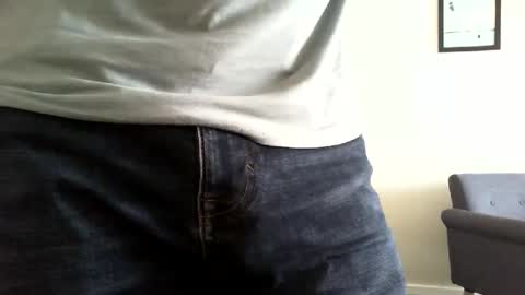 Snapshot of funslimguy chatting on June 2026 09:19:02 AM Funslimguy online show from June 2026 09:19:02 AM