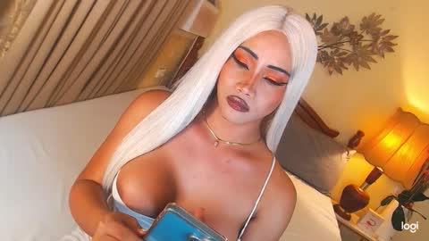 Snapshot of funtastic_harlow chatting on November 2025 06:23:02 PM Maddonna online show from November 2025 06:23:02 PM