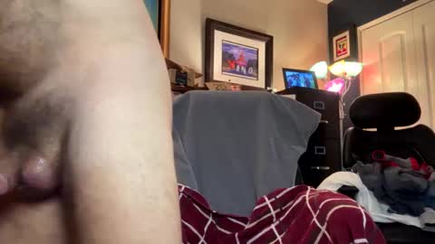 Snapshot of furryhugs69 chatting on October 2025 01:28:01 PM Erich online show from October 2025 01:28:01 PM