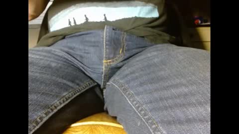 Snapshot of fuzzyblues chatting on December 2024 11:12:02 PM Fuzzy Blues online show from December 2024 11:12:02 PM