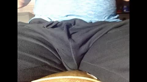 Snapshot of fuzzyblues chatting on December 2024 08:58:01 PM Fuzzy Blues online show from December 2024 08:58:01 PM