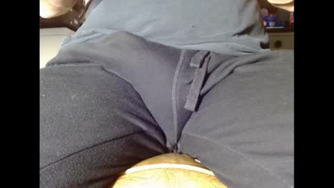 Snapshot of fuzzyblues chatting on February 2025 08:53:01 PM Fuzzy Blues online show from February 2025 08:53:01 PM