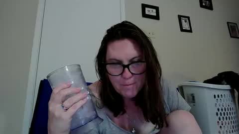 fuzzypeaches87 online show from June 2026 02:22:02 AM