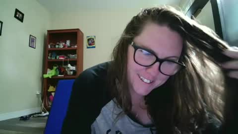 fuzzypeaches87 online show from June 2026 04:55:02 PM