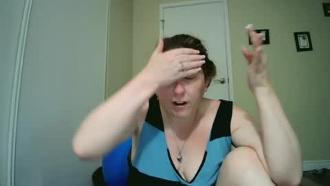 fuzzypeaches87 online show from July 2026 04:02:01 PM