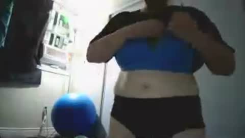 fuzzypeaches87 online show from July 2026 04:31:01 PM