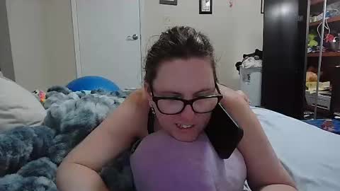 fuzzypeaches87 online show from July 2026 05:20:01 PM
