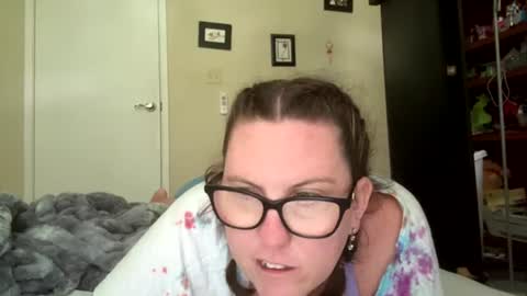 fuzzypeaches87 online show from August 2026 07:02:02 PM