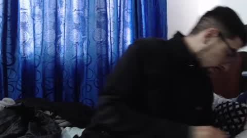 andrew online show from October 2025 12:50:01 PM