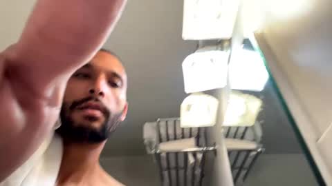 Snapshot of fvvkboyy chatting on January 2025 02:18:01 AM fvvkboyy online show from January 2025 02:18:01 AM