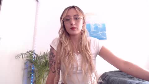 Snapshot of gabb_rioss chatting on February 2025 08:22:02 PM Gabriela online show from February 2025 08:22:02 PM