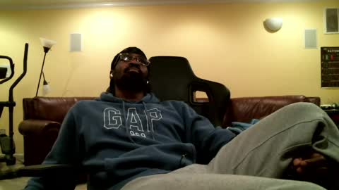 James online show from May 2026 04:18:02 AM