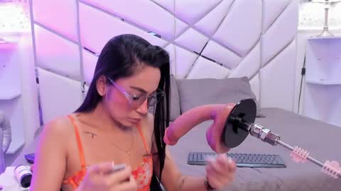 gabbieskinny online show from May 2026 04:06:01 AM