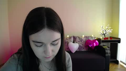 Jaklin online show from March 2025 12:04:02 PM