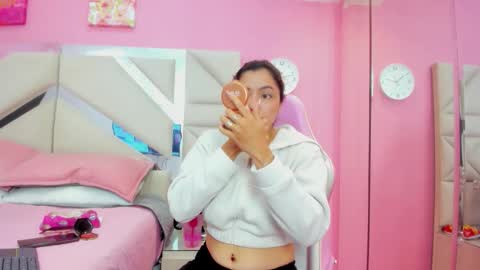 Snapshot of gabby_monroe chatting on April 2026 03:09:02 AM Gabby online show from April 2026 03:09:02 AM