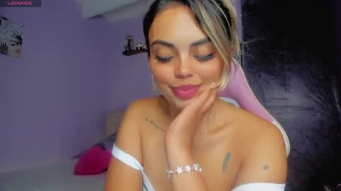 Snapshot of gabby_prieto chatting on April 2026 11:04:01 PM Gaby online show from April 2026 11:04:01 PM