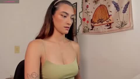 Snapshot of gabee7_ chatting on October 2025 04:15:02 PM NEW ACCOUNT Gabriella online show from October 2025 04:15:02 PM