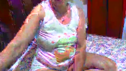 gaby  layla online show from November 2025 06:41:02 PM