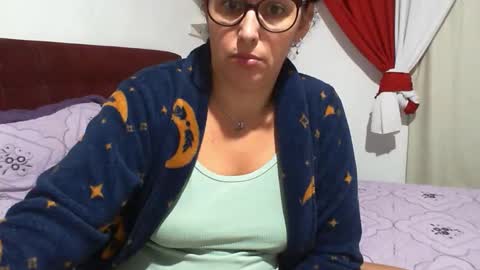 gaby  layla online show from May 2026 09:42:02 PM