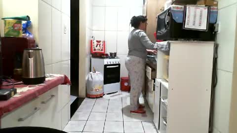 gaby  layla online show from June 2026 03:08:02 AM