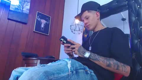 Snapshot of gaboreyes1 chatting on September 2025 04:57:02 AM Gabo online show from September 2025 04:57:02 AM
