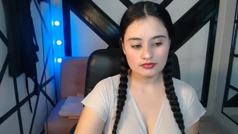 Snapshot of gabriela_tm1 chatting on June 2026 01:13:01 PM GABRIELA online show from June 2026 01:13:01 PM