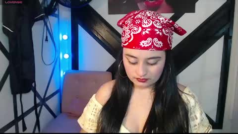 Snapshot of gabriela_tm1 chatting on June 2026 01:33:01 PM GABRIELA online show from June 2026 01:33:01 PM