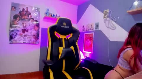 Snapshot of gabrielaa_castro chatting on November 2025 11:30:01 PM gabi online show from November 2025 11:30:01 PM