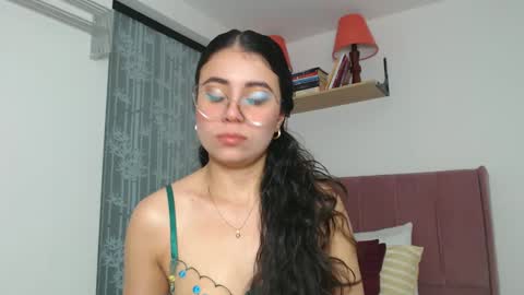 Snapshot of gabrielarossa chatting on January 2025 02:19:01 PM GabrielaRossa online show from January 2025 02:19:01 PM