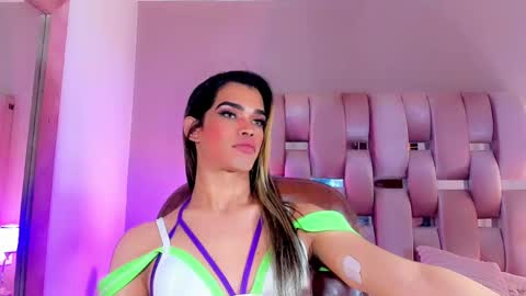 Gabriela online show from December 2024 10:51:02 AM