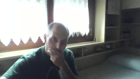 Snapshot of gabrielegr22 chatting on September 2025 01:58:02 PM Gabriele online show from September 2025 01:58:02 PM