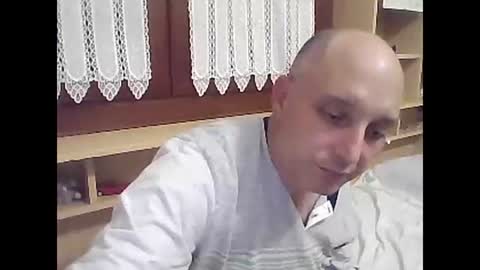 Gabriele online show from October 2025 05:10:01 PM