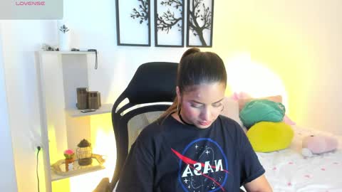 Gabriella online show from April 2026 09:09:02 PM