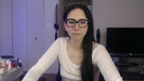 Snapshot of gabriellacruella chatting on February 2026 04:02:01 AM GabbyCruel online show from February 2026 04:02:01 AM