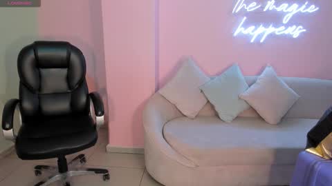 Gabriella Lee online show from September 2025 10:00:01 PM