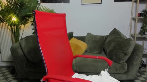 Snapshot of gabrielle_lust chatting on March 2026 04:18:01 AM Gabrielle online show from March 2026 04:18:01 AM