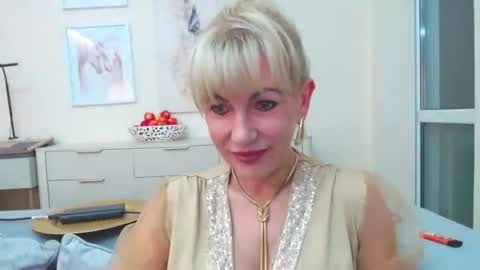 Snapshot of gabriellemature chatting on November 2025 04:14:02 PM GabrielleMature online show from November 2025 04:14:02 PM