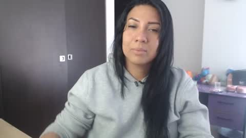 Snapshot of gaby_bluexx chatting on July 2026 01:18:02 PM Gaby Blue online show from July 2026 01:18:02 PM