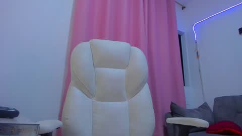 gaby online show from October 2025 02:01:01 PM