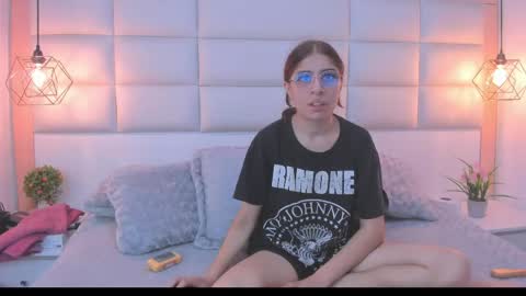 Gaby online show from May 2026 02:06:02 AM